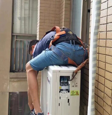 巩留空调移机